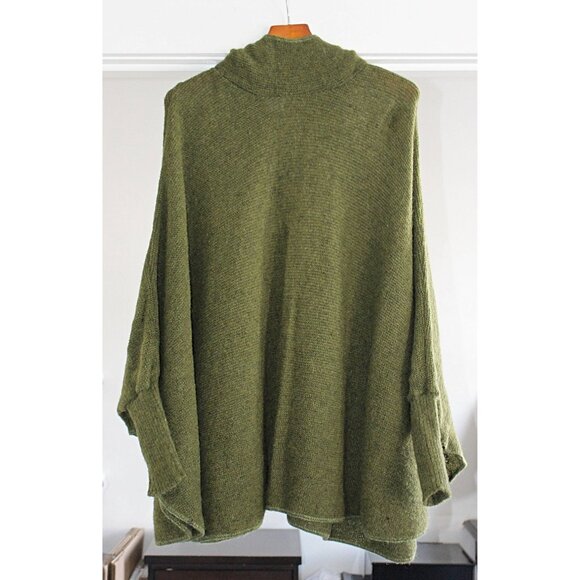 Kidka Iceland - 100% Wool Hooded Poncho, Made in Iceland, One Size - Picture 4 of 13